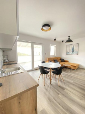 Apartments Puntica 2+1 person Rab